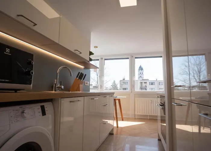 Sunnyside In The Center *